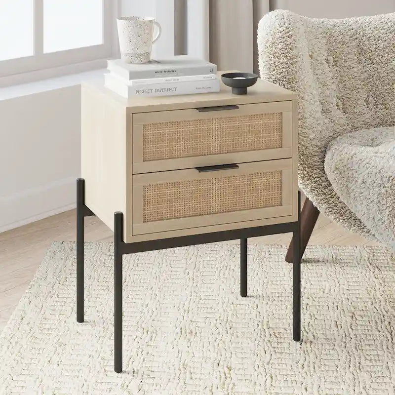 Table d'appoint en rotin avec rangement et accents dorés